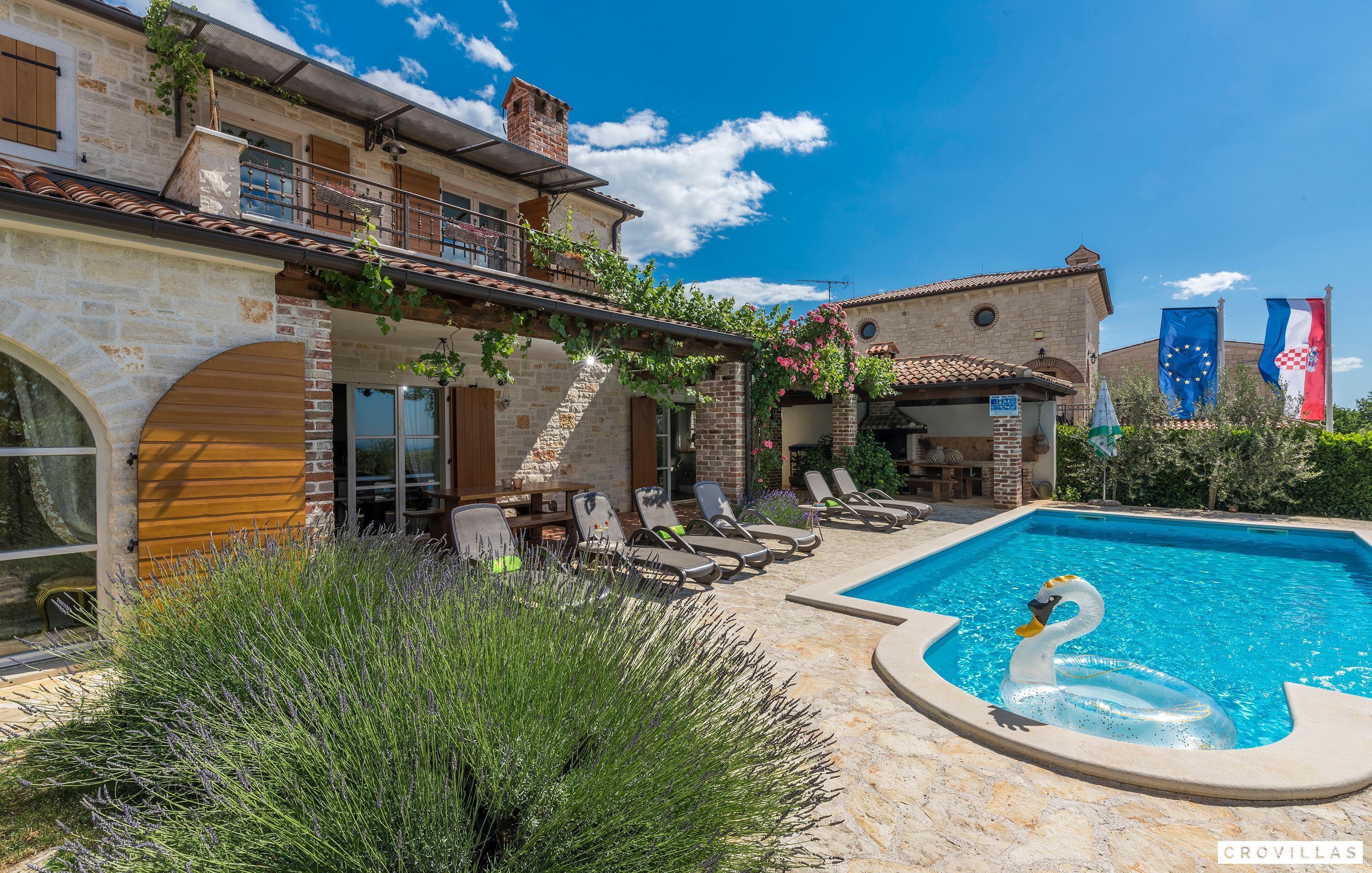 3 عدّة غرف نوم