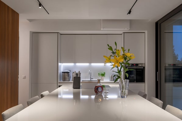 House, Smoking - Loft Hvar in Hvar With 3 Bedrooms and 1 Bathrooms (Hvar)