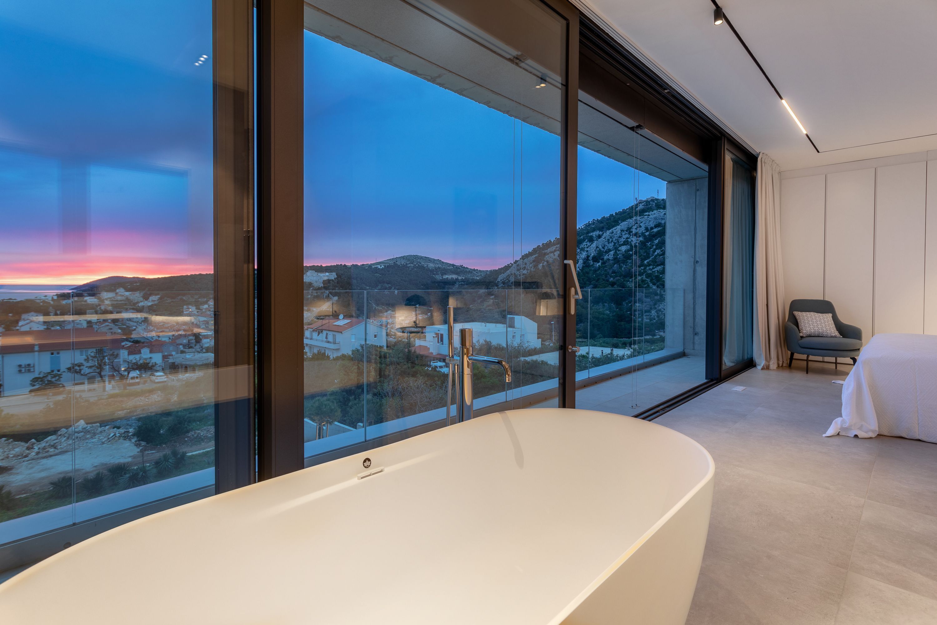 3 عدّة غرف نوم