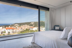 Villa - Loft Hvar in Hvar With 3 Bedrooms and 1 Bathrooms (Hvar)