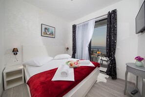 House, Smoking | 5 bedrooms - Matic in Makarska With 5 Bedrooms and 4 Bathrooms (Makarska)
