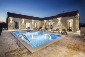 Villa | 3 bedrooms - Mala Zadar in Privlaka (Privlaka)