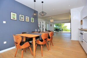 Villa | 3 bedrooms - Karmen Adriatica in Kukljica (Kukljica)