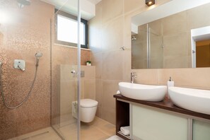 House, Smoking | 6 bedrooms - More in Okrug Gornji (Okrug)