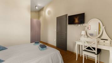 House, Smoking | 2 bedrooms