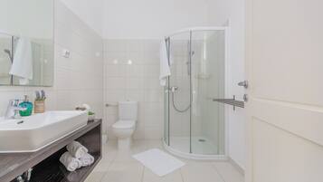 House, Smoking | 3 bedrooms