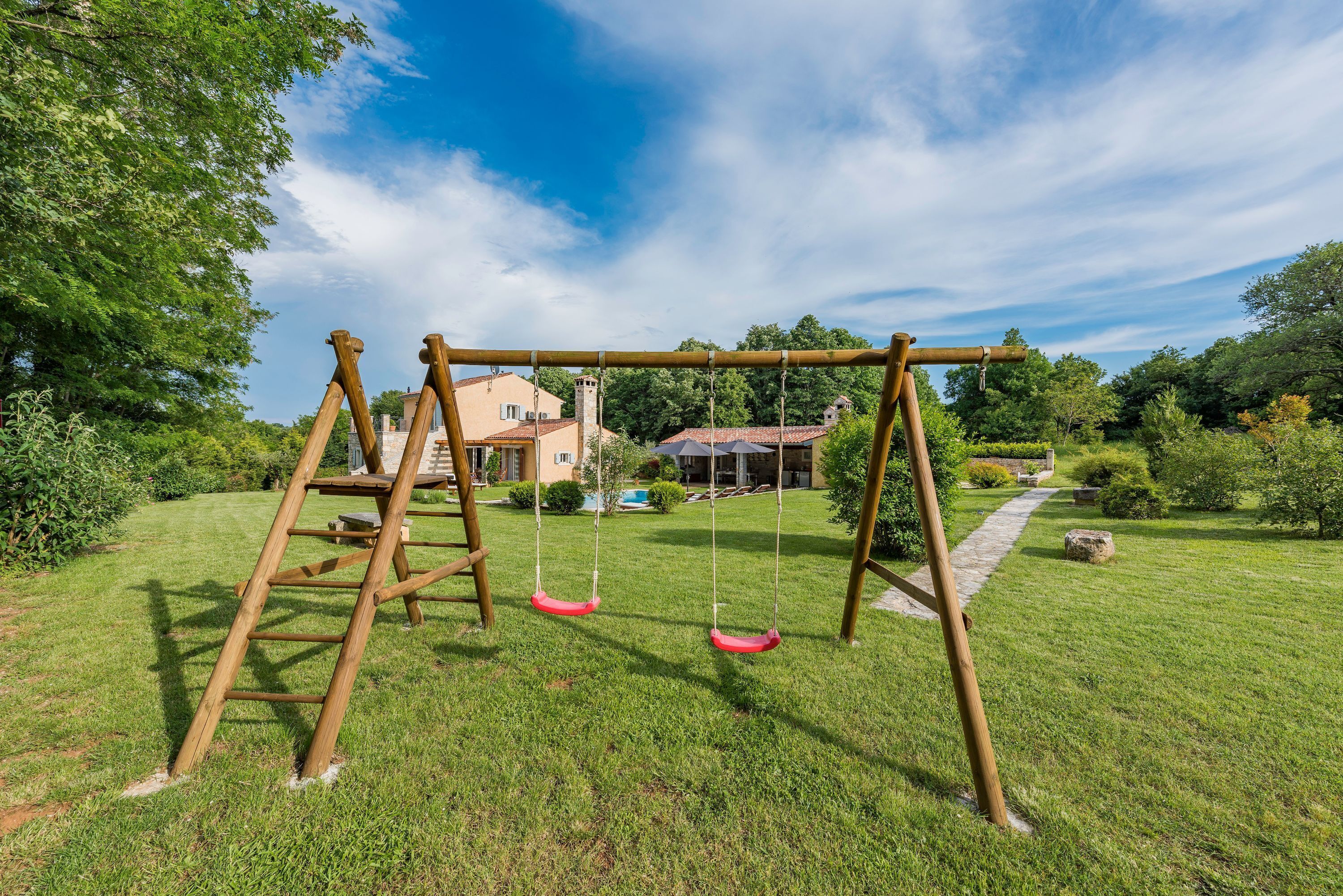 فيلا | 4 عدّة غرف نوم