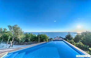 Apartment - Boat in Murter With 2 Bedrooms and 1 Bathrooms (Tisno)