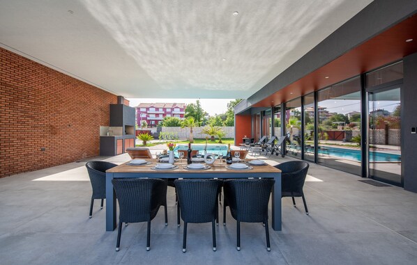 فيلا | 4 عدّة غرف نوم