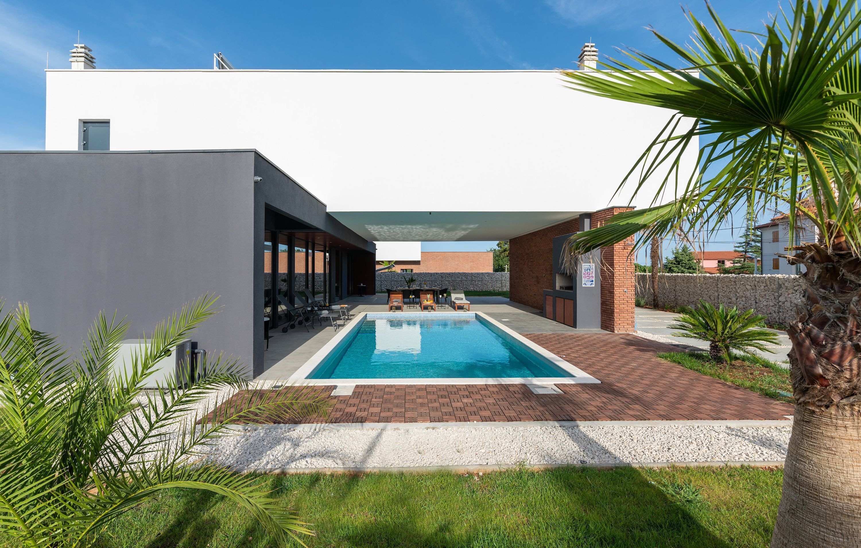 4 عدّة غرف نوم