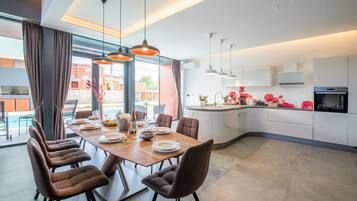 4 عدّة غرف نوم