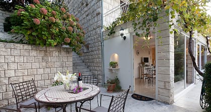 La Perla in Cavtat With 5 Bedrooms and 5 Bathrooms