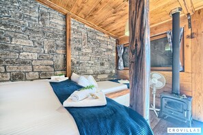 House | 1 bedroom - Stone in Murter With 1 Bedrooms and 1 Bathrooms (Tisno)