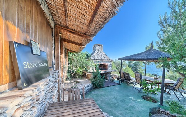 House | 1 bedroom - Stone in Murter With 1 Bedrooms and 1 Bathrooms (Tisno)