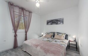 3 bedrooms - Pendolina in Buje With 3 Bedrooms and 1 Bathrooms (Buje)