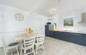 Villa - Pendolina in Buje With 3 Bedrooms and 1 Bathrooms (Buje)