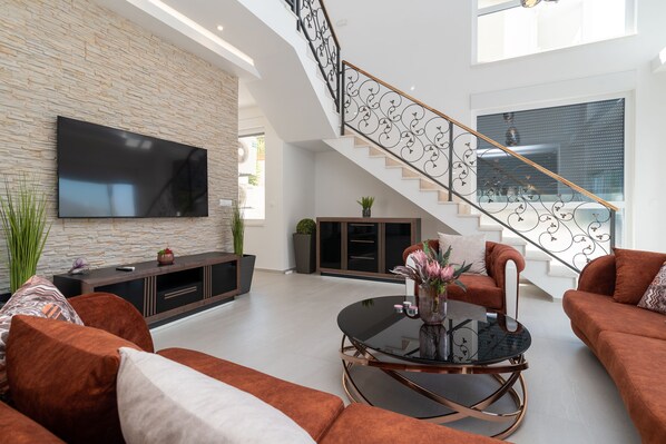Casa, para fumadores | 4 habitaciones 