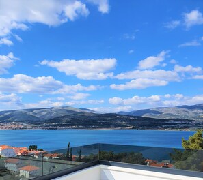 House | 4 bedrooms - Sun Stone in Trogir With 4 Bedrooms and 4 Bathrooms (Trogir)