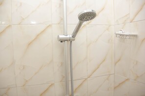 Comfort Apartment | Free WiFi - wecare4you lodge (Kasoa)