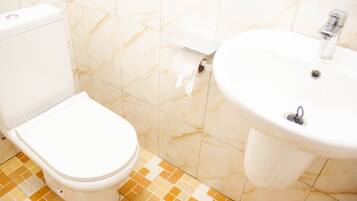 Comfort Apartment | Bathroom | Towels