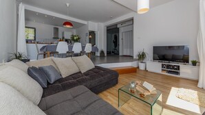Unclassified image, 5 of 50, button - Marina in Trogir With 4 Bedrooms and 4 Bathrooms (Trogir)
