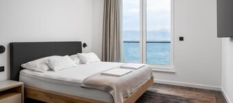 Acadia A in Slatine With 6 Bedrooms and 6 Bathrooms