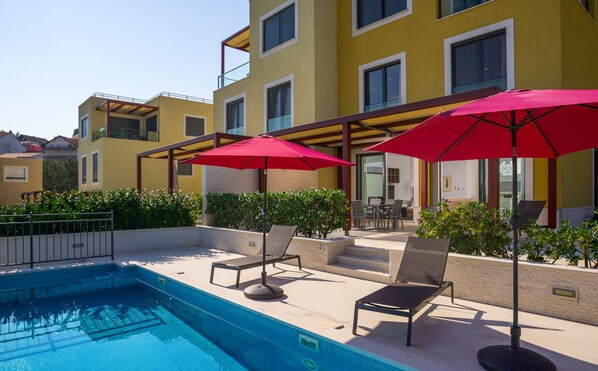 Villa, Smoking - Acadia A in Slatine With 6 Bedrooms and 6 Bathrooms (Split)