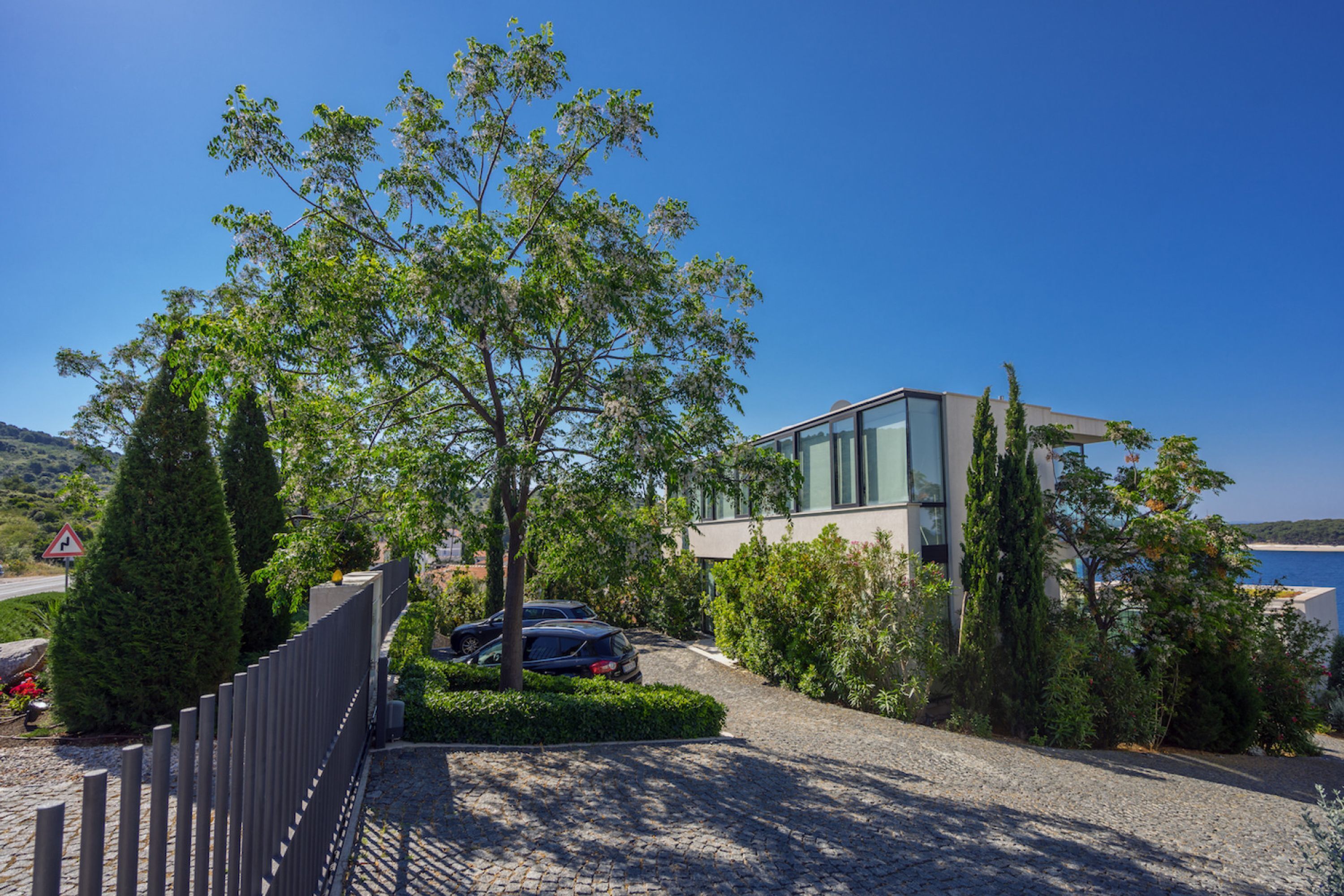 2 عدّة غرف نوم