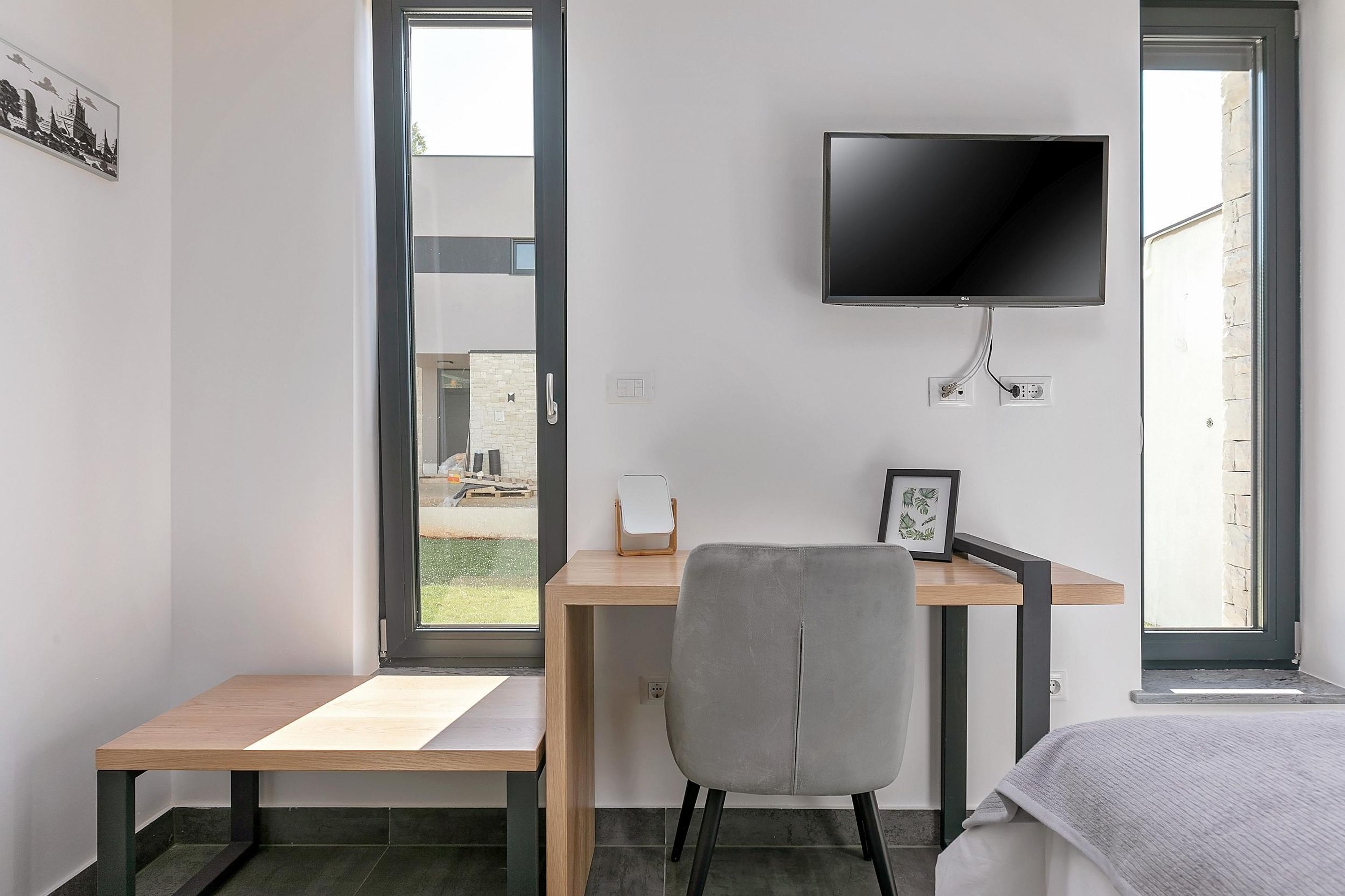 4 عدّة غرف نوم