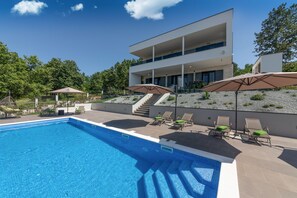 Villa | 4 bedrooms - Althea in Ru i i With 4 Bedrooms and 4 Bathrooms (Sveta Nedelja)
