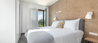 Althea in Ru i i With 4 Bedrooms and 4 Bathrooms
