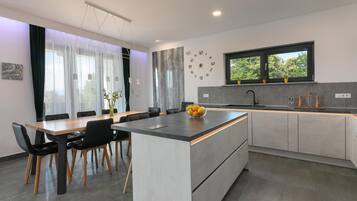 Biệt thự | 4 phòng ngủ