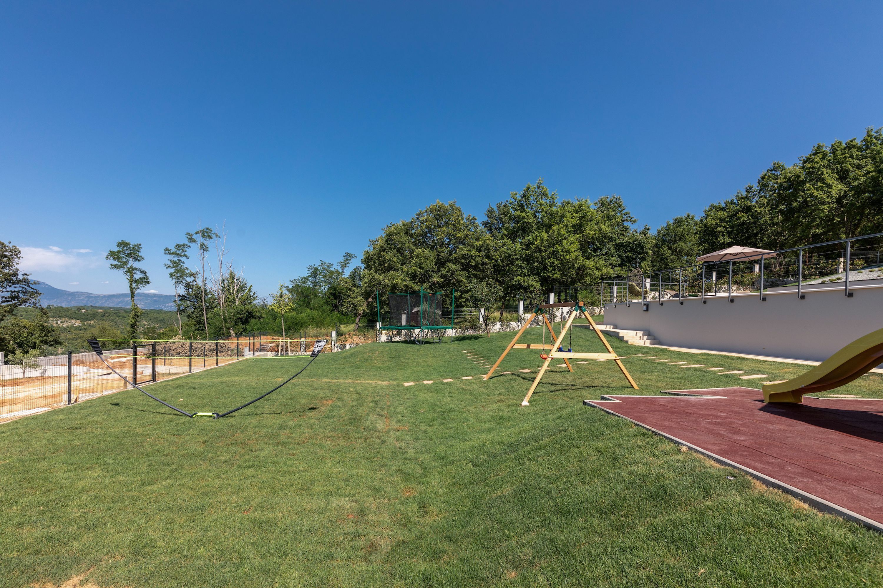 4 عدّة غرف نوم