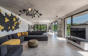 Villa | 13 dormitorios