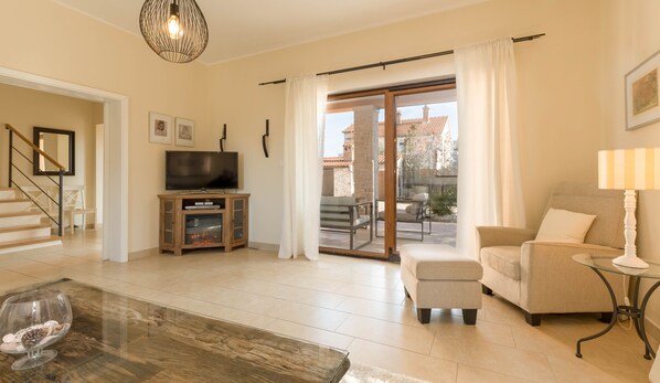 3 عدّة غرف نوم