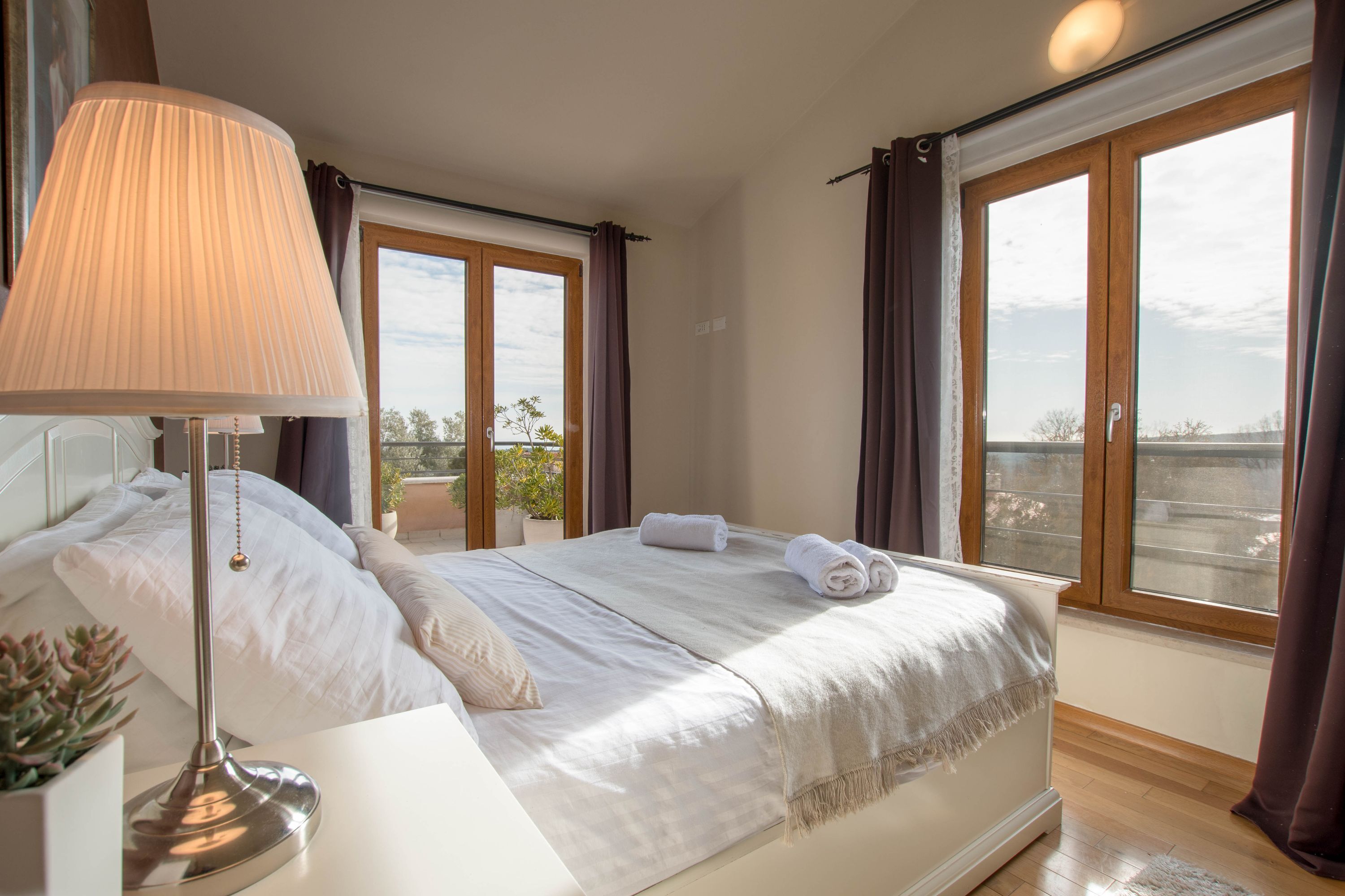 3 عدّة غرف نوم