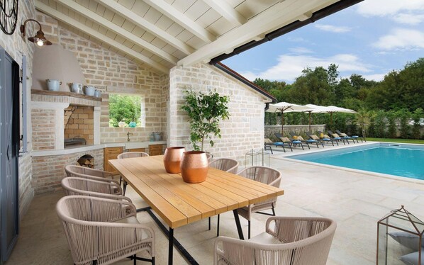 Casa, para fumadores | 4 habitaciones 