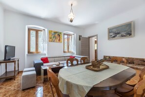 6 bedrooms - Ana Labin in Labin With 6 Bedrooms and 1 Bathrooms (Labin)