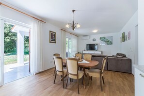 Villa | 6 bedrooms - Ana Labin in Labin With 6 Bedrooms and 1 Bathrooms (Labin)