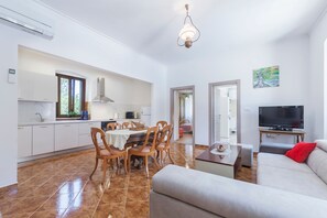 Villa - Ana Labin in Labin With 6 Bedrooms and 1 Bathrooms (Labin)