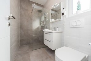 Maison, fumeur