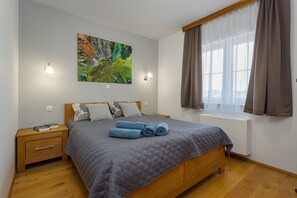 House, Smoking | 5 bedrooms