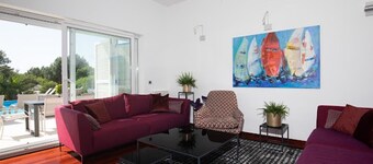 Andreja in Punat With 6 Bedrooms and 6 Bathrooms