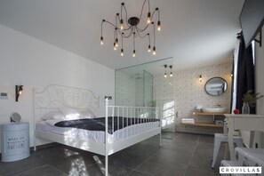House, Smoking - 2M in Makarska With 3 Bedrooms and 1 Bathrooms (Makarska)