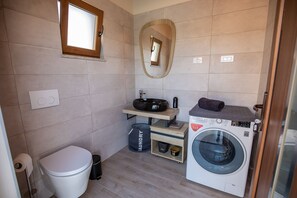 Casa, para fumadores | 3 habitaciones 