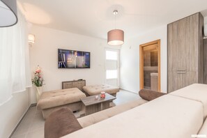 Villa | 2 bedrooms - Family in Sukosan With 2 Bedrooms and 1 Bathrooms (Sukosan)