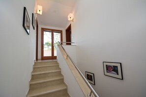 Villa | 4 bedrooms - Azzurro in Grohote Rogac Olta Island (Solta)