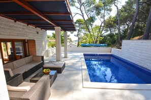 Villa | 4 bedrooms - Azzurro in Grohote Rogac Olta Island (Solta)