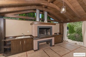 Villa | 5 bedrooms - Santi in Svetvin Enat (Svetvincenat)