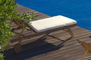 Villa | 3 bedrooms - Lotus in Posedarje With 3 Bedrooms and 1 Bathrooms (Posedarje)